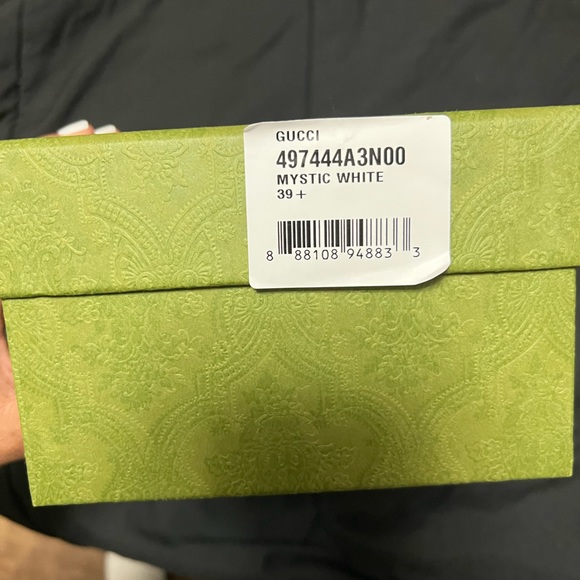 Marmont GG logo Leather thong sandals - Picture 8 of 10